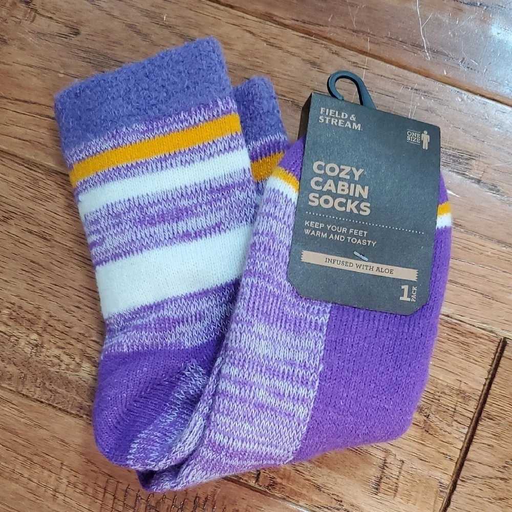 Field & Stream Purple Cozy Cabin Socks
